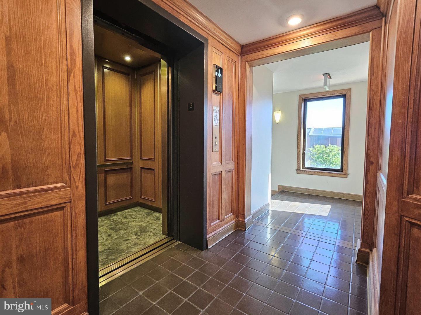 1080 WISCONSIN AVE NW #203, WASHINGTON, District Of Columbia 20007, 1 Bedroom Bedrooms, ,1 BathroomBathrooms,Residential,For sale,1080 WISCONSIN AVE NW #203,DCDC2206200 MLS # DCDC2206200