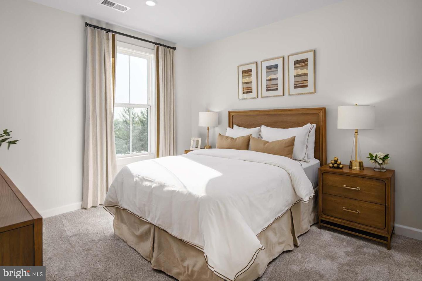 43791 METRO TER #B, ASHBURN, Virginia 20147, 3 Bedrooms Bedrooms, ,2 BathroomsBathrooms,Residential,For sale,43791 METRO TER #B,VALO2099818 MLS # VALO2099818
