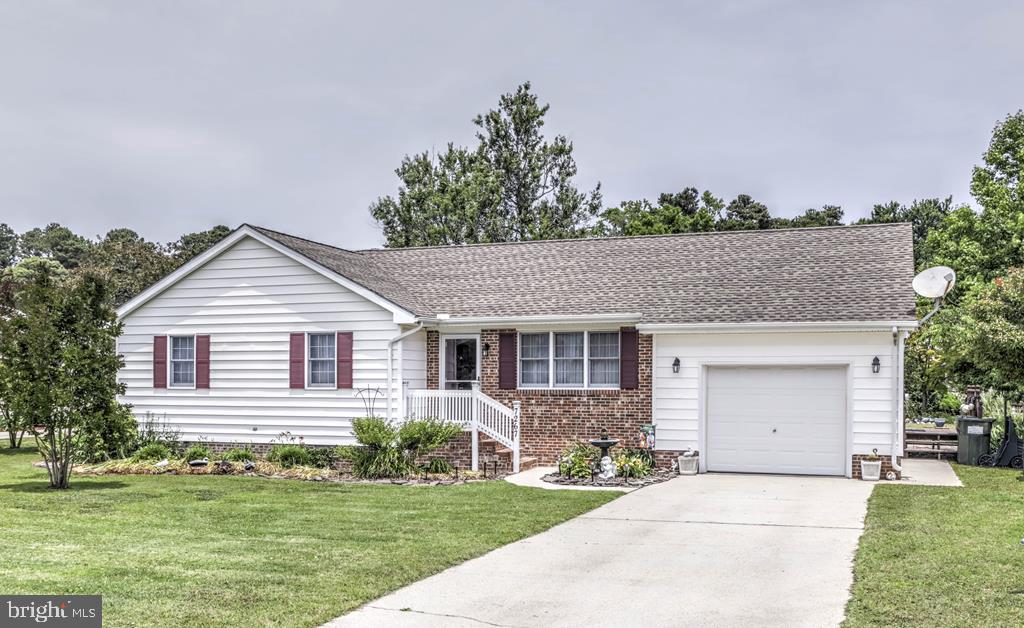7267 OLGA DR, CHINCOTEAGUE ISLAND, Virginia 23336, 3 Bedrooms Bedrooms, ,2 BathroomsBathrooms,Residential,For sale,7267 OLGA DR,VAAC2001952 MLS # VAAC2001952