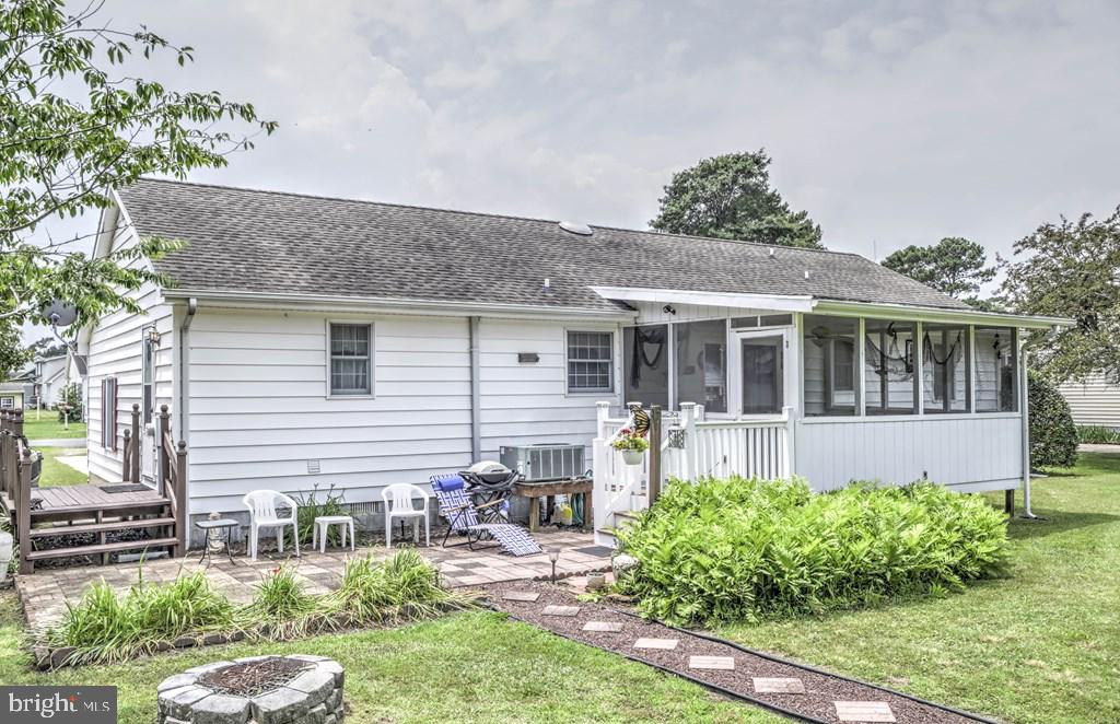 7267 OLGA DR, CHINCOTEAGUE ISLAND, Virginia 23336, 3 Bedrooms Bedrooms, ,2 BathroomsBathrooms,Residential,For sale,7267 OLGA DR,VAAC2001952 MLS # VAAC2001952