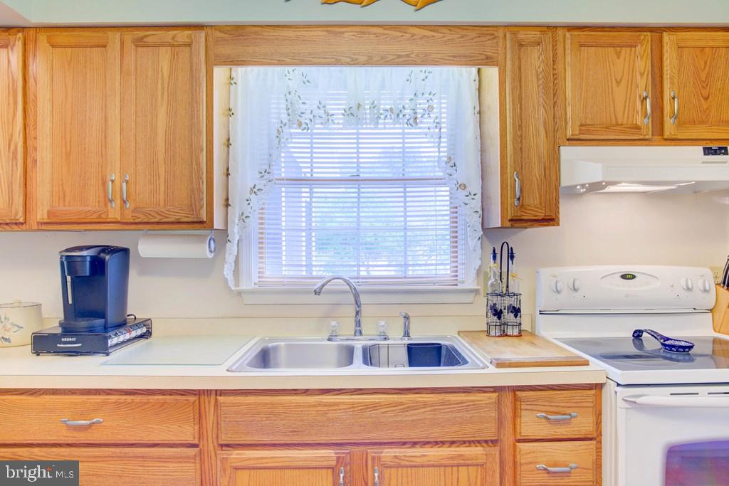 7267 OLGA DR, CHINCOTEAGUE ISLAND, Virginia 23336, 3 Bedrooms Bedrooms, ,2 BathroomsBathrooms,Residential,For sale,7267 OLGA DR,VAAC2001952 MLS # VAAC2001952