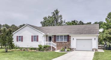 7267 OLGA DR, CHINCOTEAGUE ISLAND, Virginia 23336, 3 Bedrooms Bedrooms, ,2 BathroomsBathrooms,Residential,For sale,7267 OLGA DR,VAAC2001952 MLS # VAAC2001952
