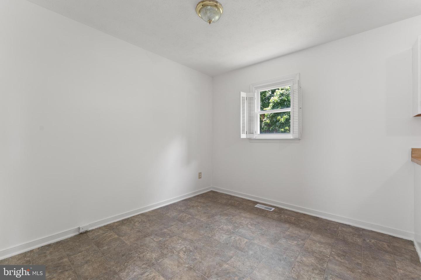 4602 H WHITING CIR, RICHMOND, Virginia 23226, 3 Bedrooms Bedrooms, ,2 BathroomsBathrooms,Residential,For sale,4602 H WHITING CIR,VARC2000706 MLS # VARC2000706