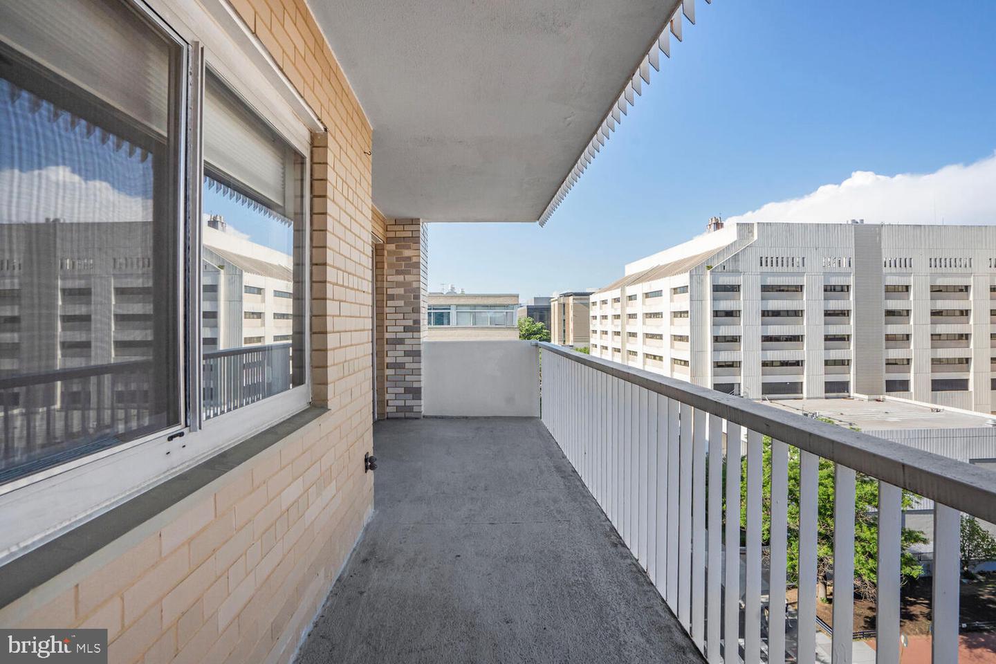 730 24TH ST NW #805, WASHINGTON, District Of Columbia 20037, 1 Bedroom Bedrooms, ,1 BathroomBathrooms,Residential,For sale,730 24TH ST NW #805,DCDC2206266 MLS # DCDC2206266