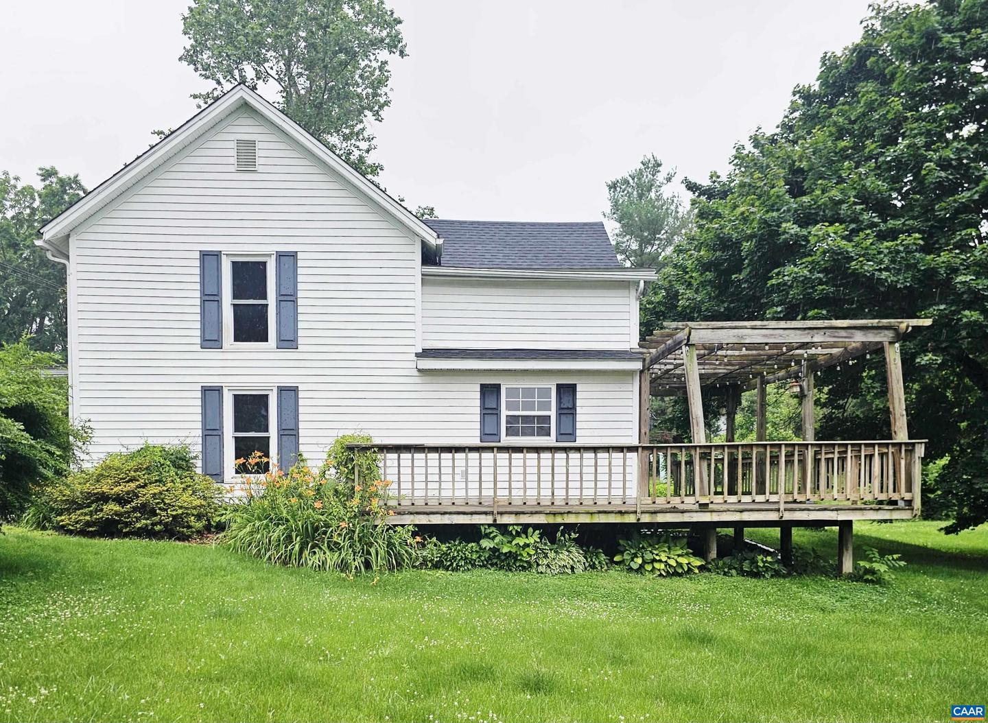 9751 SINGERS GLEN RD, SINGERS GLEN, Virginia 22850, 3 Bedrooms Bedrooms, ,1 BathroomBathrooms,Residential,For sale,9751 SINGERS GLEN RD,660126 MLS # 660126