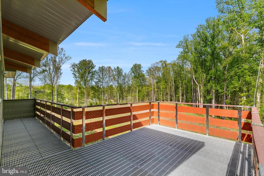 5553 BEVERLEYS MILL RD, BROAD RUN, Virginia, 4 Bedrooms Bedrooms, ,3 BathroomsBathrooms,Residential,5553 BEVERLEYS MILL RD,VAFQ2016334 MLS # VAFQ2016334