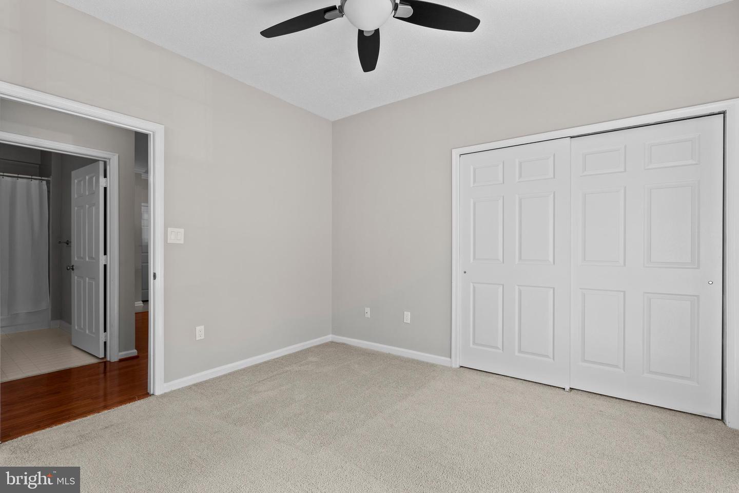 1701 LAKE SHORE CREST DR #11, RESTON, Virginia 20190, 2 Bedrooms Bedrooms, ,2 BathroomsBathrooms,Residential,For sale,1701 LAKE SHORE CREST DR #11,VAFX2226046 MLS # VAFX2226046