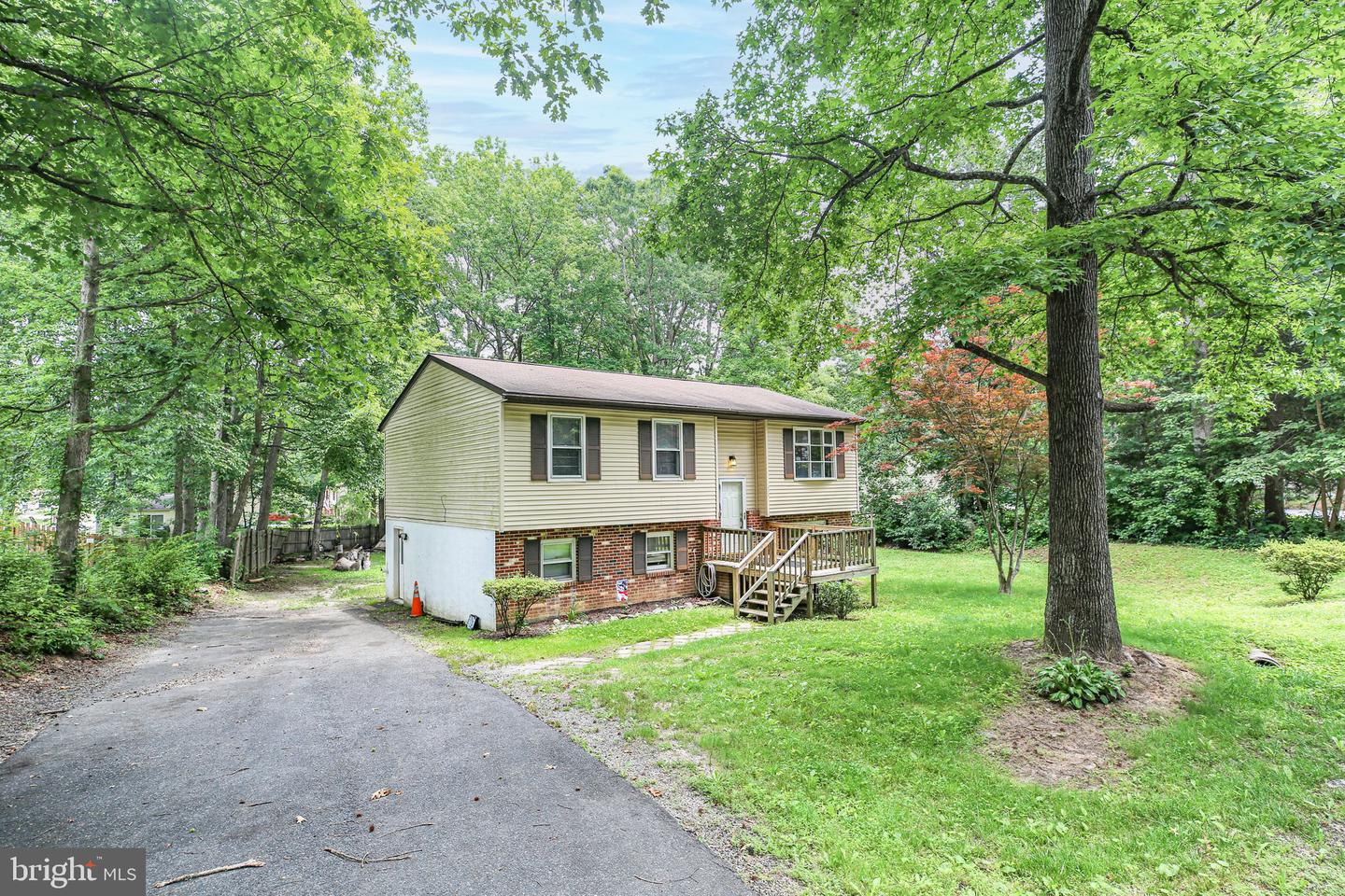 221 HAMPTON DR, SPOTSYLVANIA, Virginia 22551, 3 Bedrooms Bedrooms, ,3 BathroomsBathrooms,Residential,For sale,221 HAMPTON DR,VASP2031332 MLS # VASP2031332