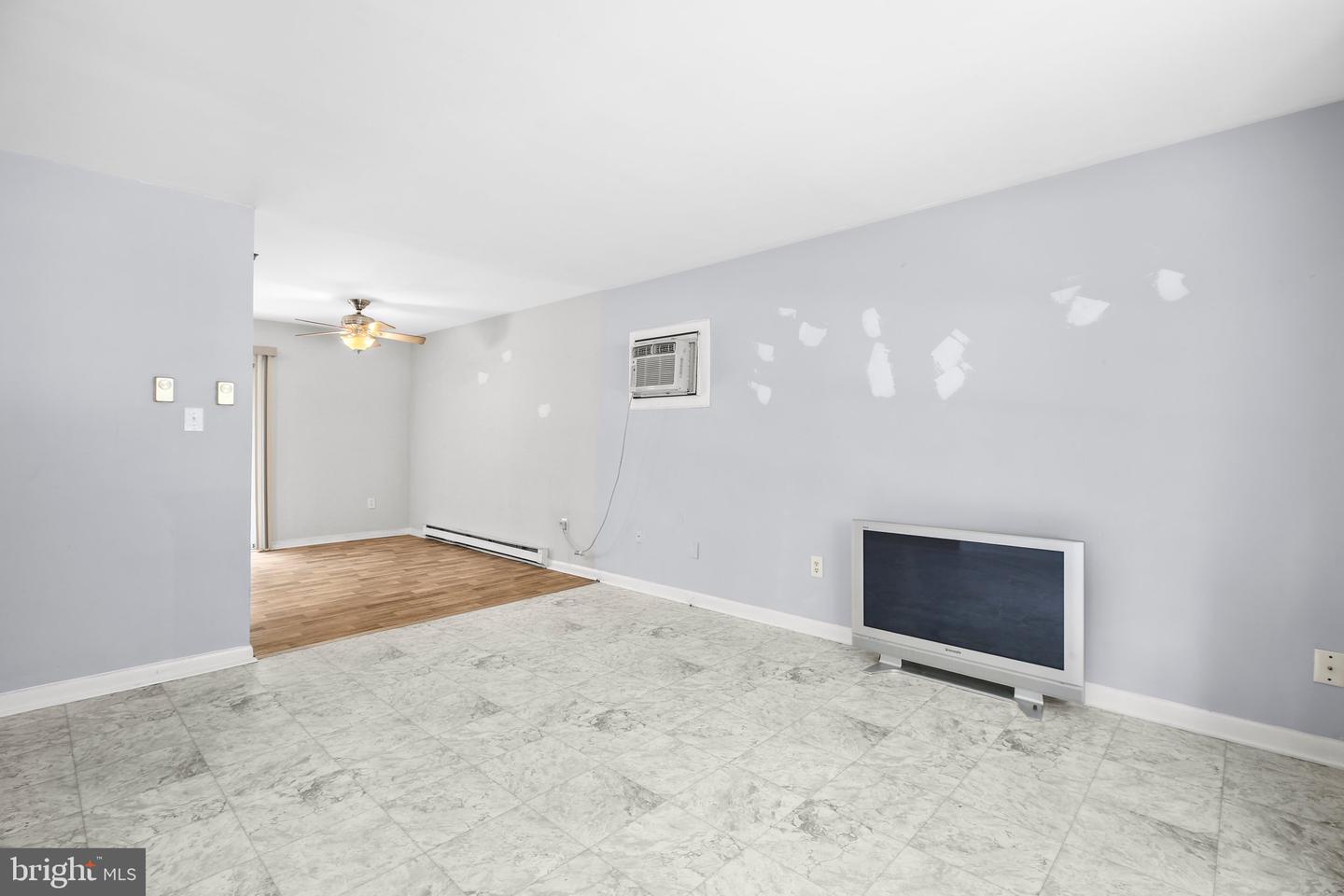 221 HAMPTON DR, SPOTSYLVANIA, Virginia 22551, 3 Bedrooms Bedrooms, ,3 BathroomsBathrooms,Residential,For sale,221 HAMPTON DR,VASP2031332 MLS # VASP2031332