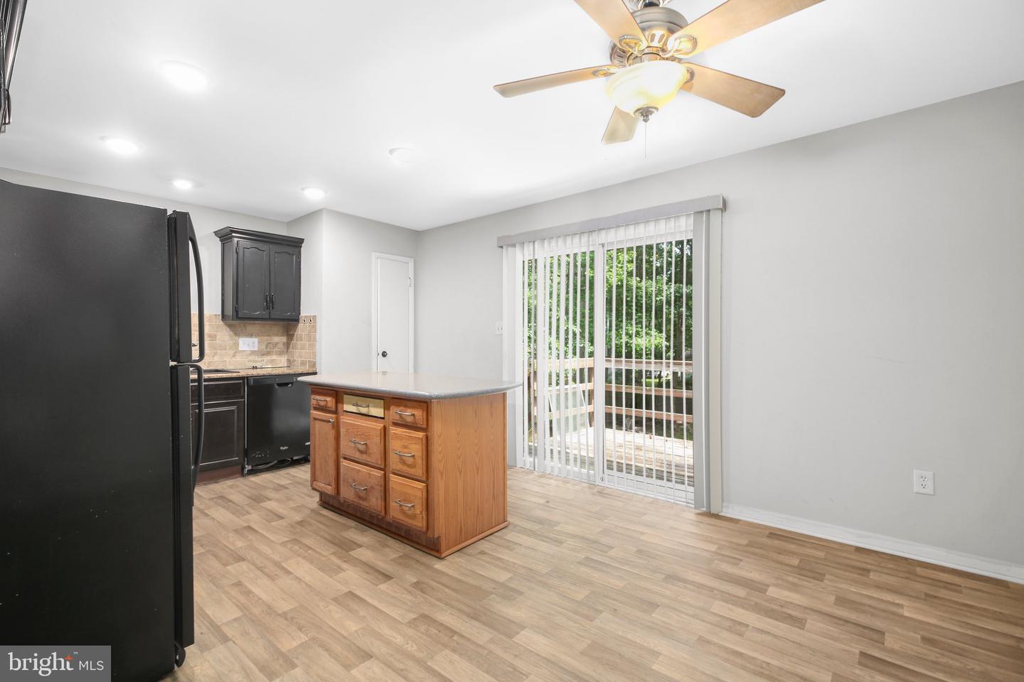 221 HAMPTON DR, SPOTSYLVANIA, Virginia 22551, 3 Bedrooms Bedrooms, ,3 BathroomsBathrooms,Residential,For sale,221 HAMPTON DR,VASP2031332 MLS # VASP2031332