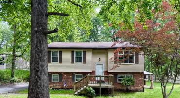 221 HAMPTON DR, SPOTSYLVANIA, Virginia 22551, 3 Bedrooms Bedrooms, ,3 BathroomsBathrooms,Residential,For sale,221 HAMPTON DR,VASP2031332 MLS # VASP2031332