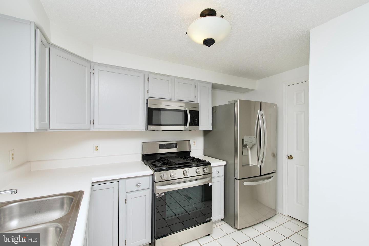 297 E RAYMOND AVE E, ALEXANDRIA, Virginia 22301, 3 Bedrooms Bedrooms, ,3 BathroomsBathrooms,Residential,For sale,297 E RAYMOND AVE E,VAAX2042842 MLS # VAAX2042842