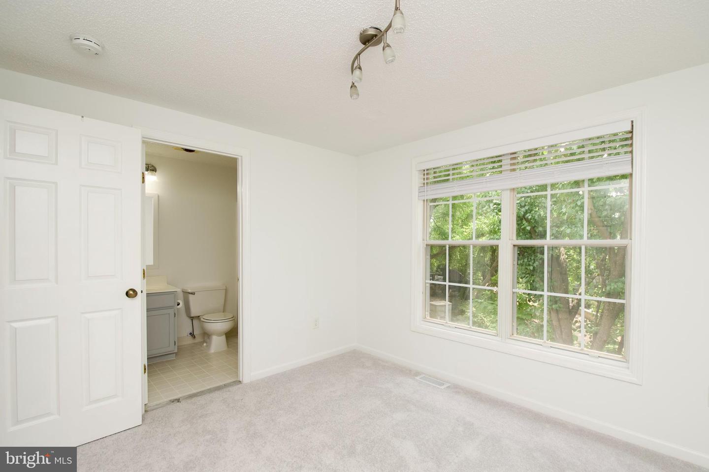 297 E RAYMOND AVE E, ALEXANDRIA, Virginia 22301, 3 Bedrooms Bedrooms, ,3 BathroomsBathrooms,Residential,For sale,297 E RAYMOND AVE E,VAAX2042842 MLS # VAAX2042842