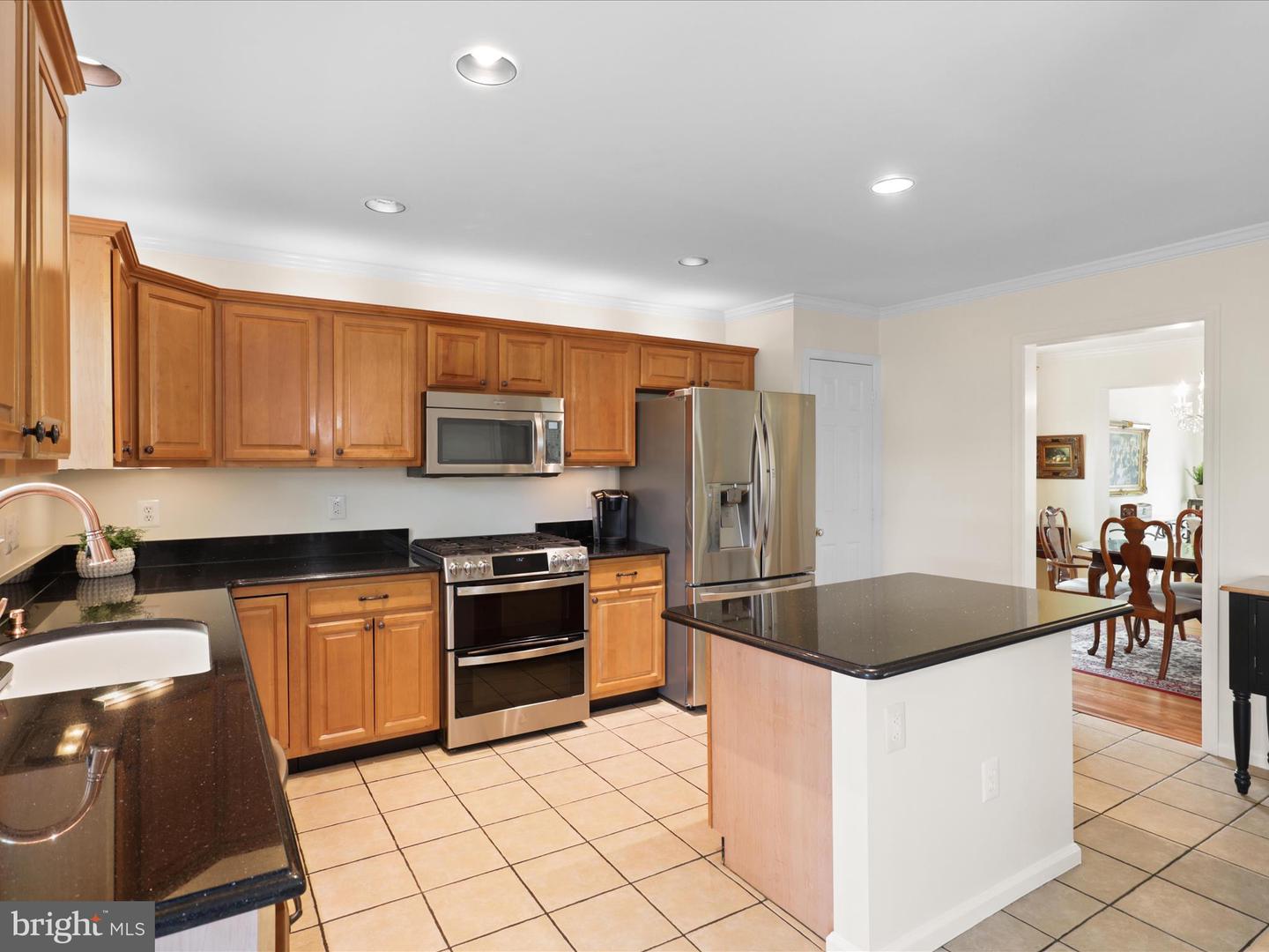 5422 CASTLE BAR LN, ALEXANDRIA, Virginia 22315, 5 Bedrooms Bedrooms, ,3 BathroomsBathrooms,Residential,For sale,5422 CASTLE BAR LN,VAFX2229682 MLS # VAFX2229682