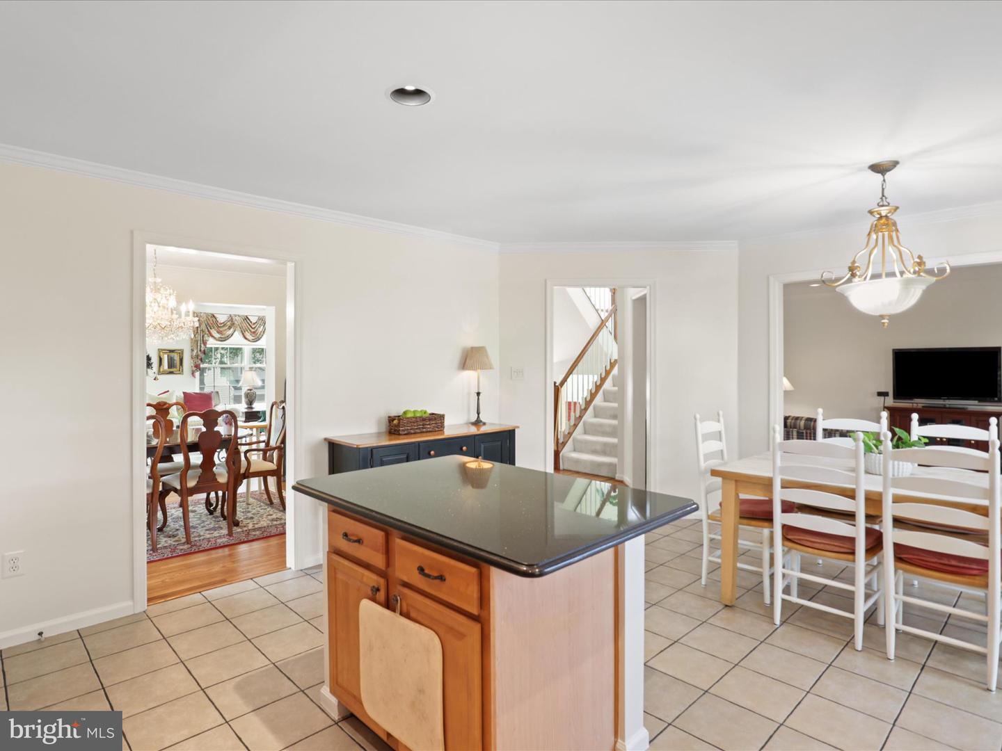 5422 CASTLE BAR LN, ALEXANDRIA, Virginia 22315, 5 Bedrooms Bedrooms, ,3 BathroomsBathrooms,Residential,For sale,5422 CASTLE BAR LN,VAFX2229682 MLS # VAFX2229682