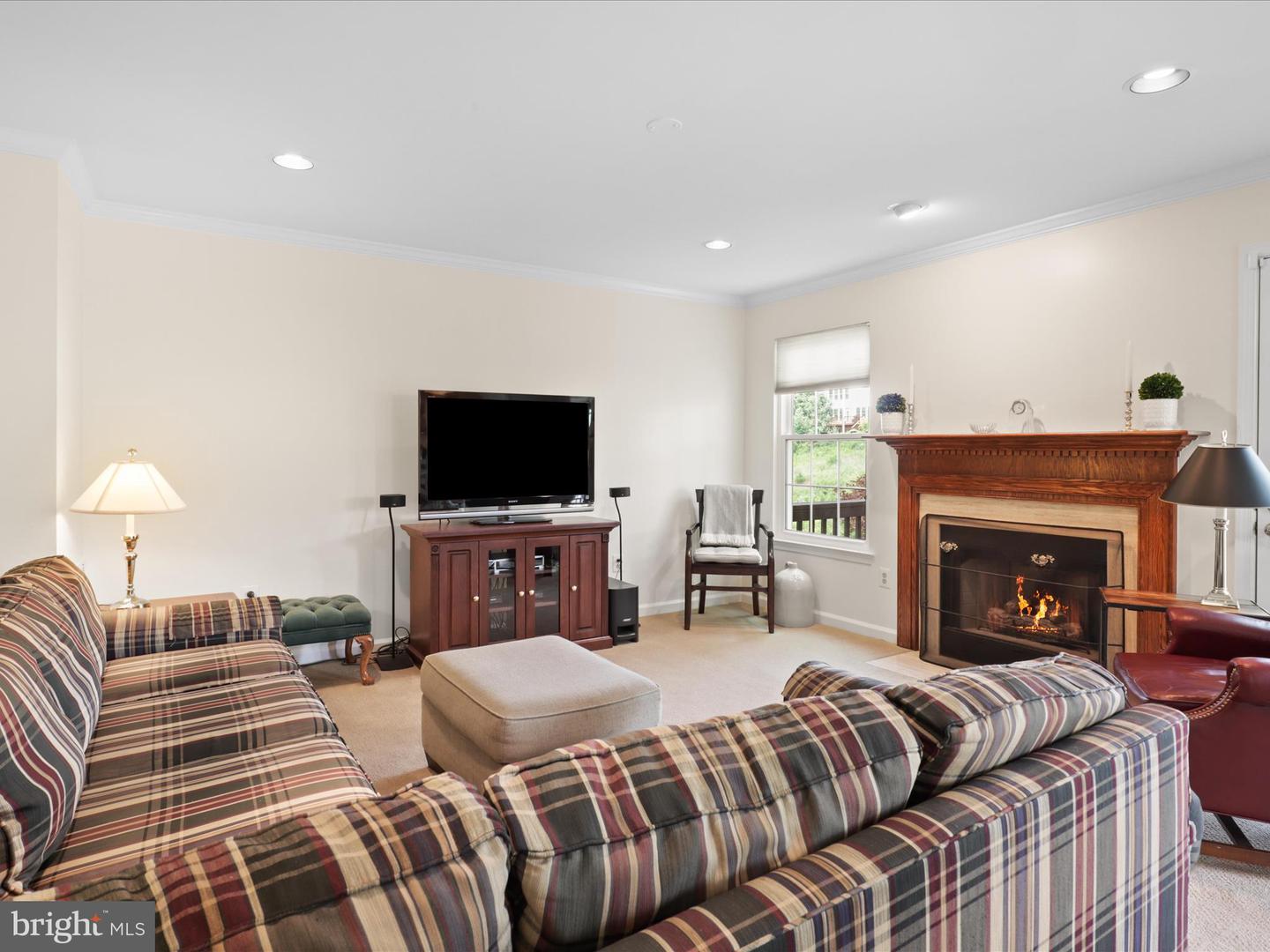 5422 CASTLE BAR LN, ALEXANDRIA, Virginia 22315, 5 Bedrooms Bedrooms, ,3 BathroomsBathrooms,Residential,For sale,5422 CASTLE BAR LN,VAFX2229682 MLS # VAFX2229682