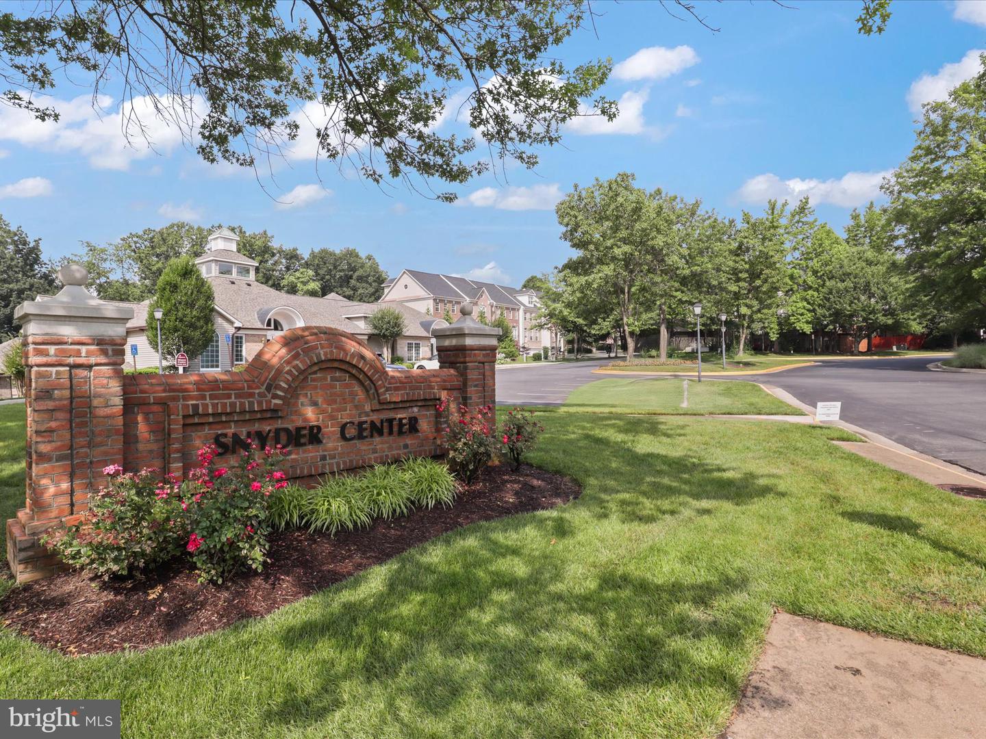 5422 CASTLE BAR LN, ALEXANDRIA, Virginia 22315, 5 Bedrooms Bedrooms, ,3 BathroomsBathrooms,Residential,For sale,5422 CASTLE BAR LN,VAFX2229682 MLS # VAFX2229682