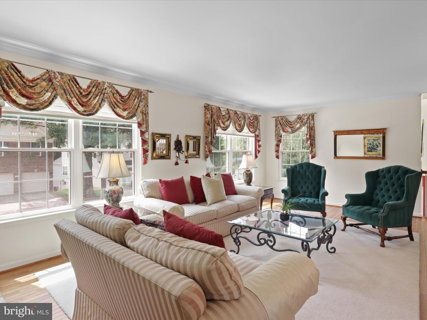 5422 CASTLE BAR LN, ALEXANDRIA, Virginia 22315, 5 Bedrooms Bedrooms, ,3 BathroomsBathrooms,Residential,For sale,5422 CASTLE BAR LN,VAFX2229682 MLS # VAFX2229682