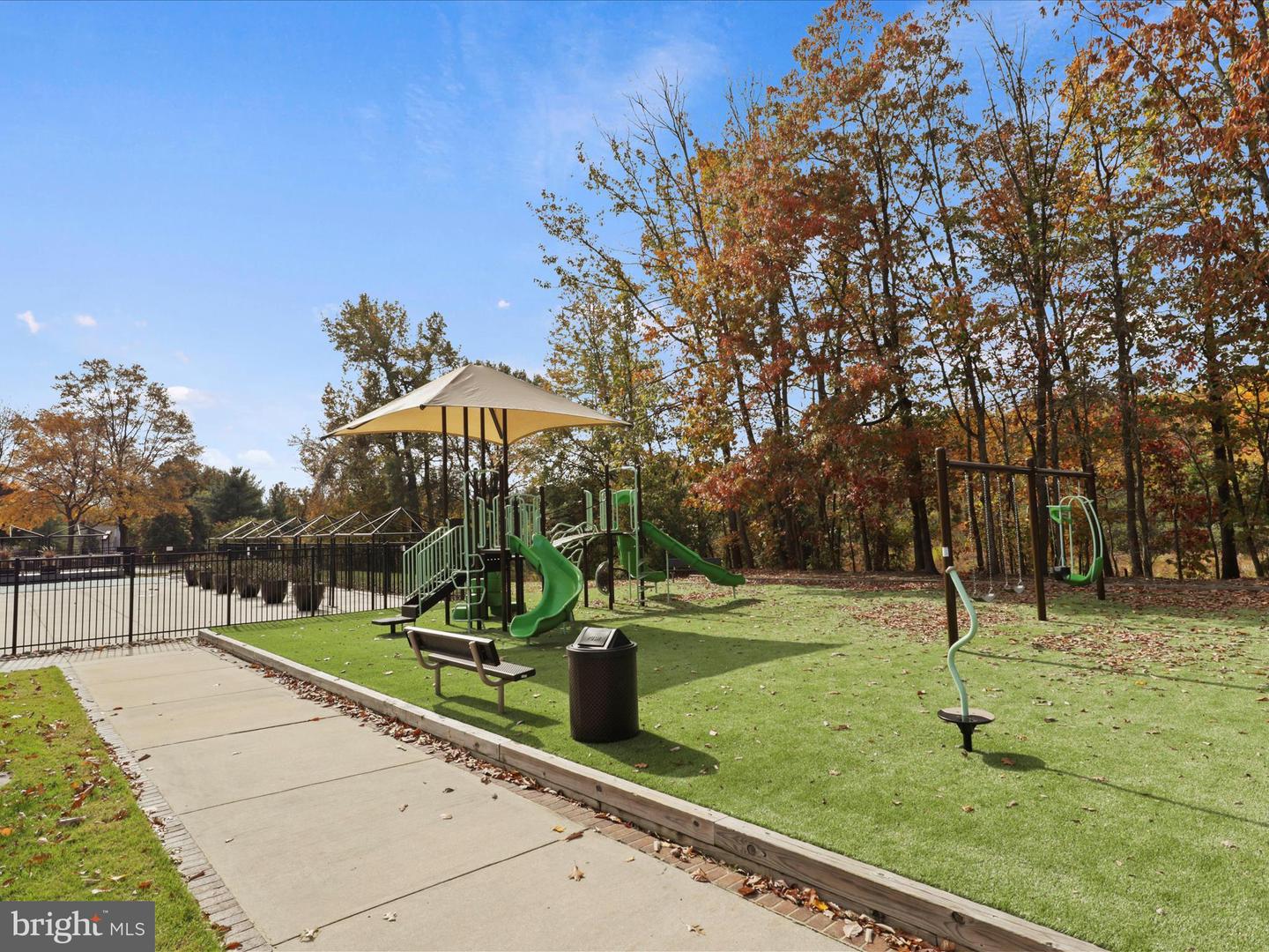 5422 CASTLE BAR LN, ALEXANDRIA, Virginia 22315, 5 Bedrooms Bedrooms, ,3 BathroomsBathrooms,Residential,For sale,5422 CASTLE BAR LN,VAFX2229682 MLS # VAFX2229682
