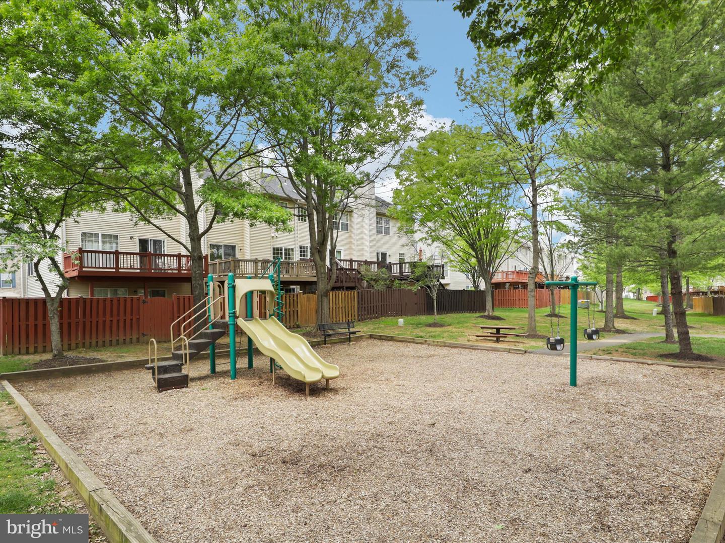 5422 CASTLE BAR LN, ALEXANDRIA, Virginia 22315, 5 Bedrooms Bedrooms, ,3 BathroomsBathrooms,Residential,For sale,5422 CASTLE BAR LN,VAFX2229682 MLS # VAFX2229682