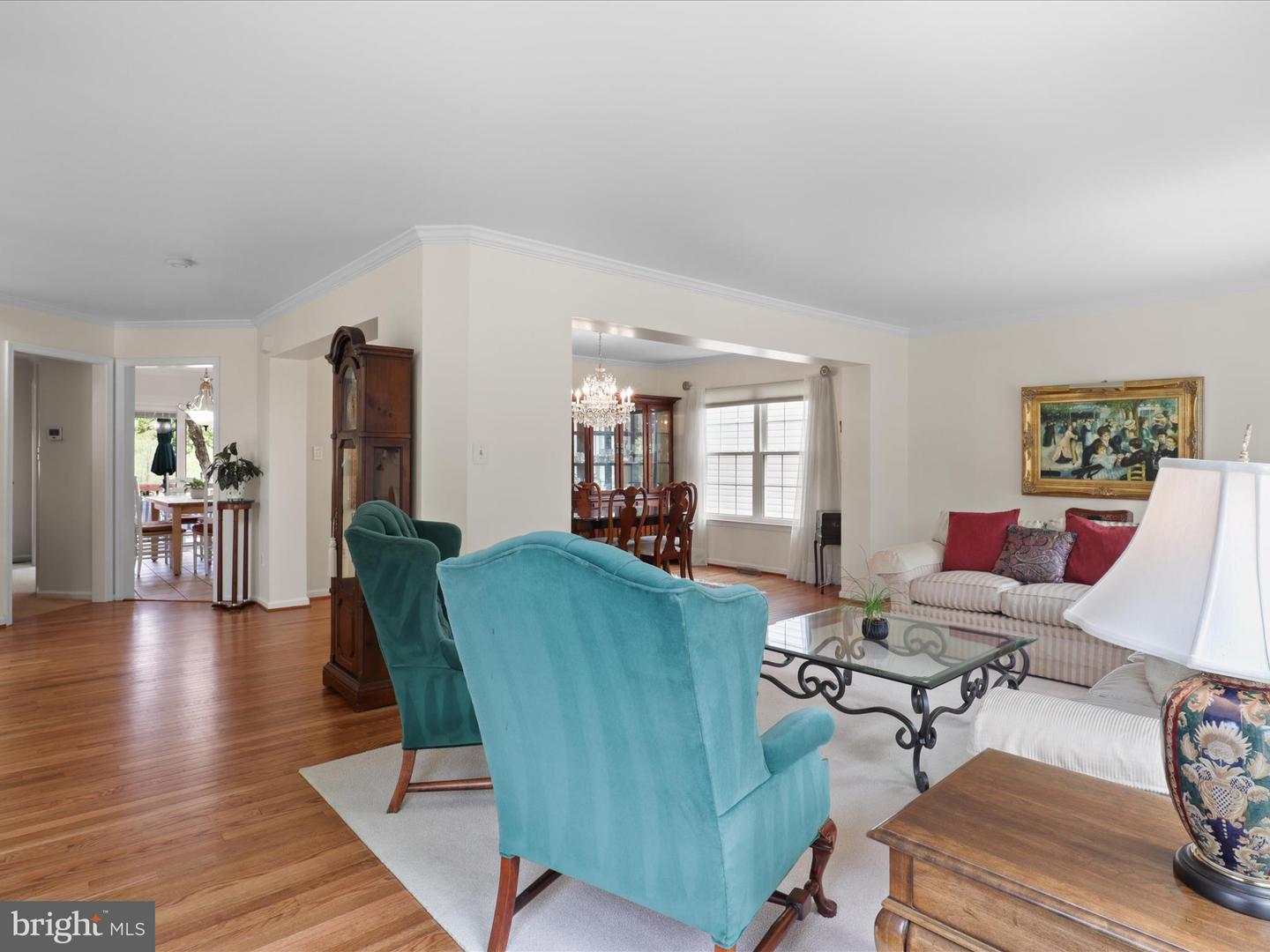 5422 CASTLE BAR LN, ALEXANDRIA, Virginia 22315, 5 Bedrooms Bedrooms, ,3 BathroomsBathrooms,Residential,For sale,5422 CASTLE BAR LN,VAFX2229682 MLS # VAFX2229682