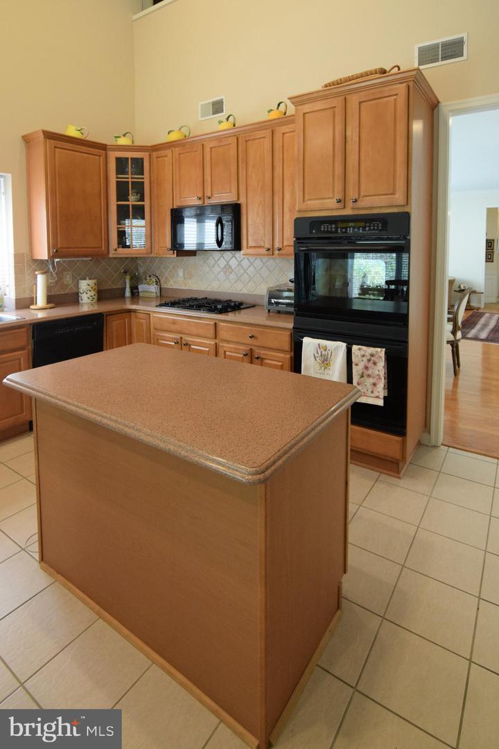 227 SMITHFIELD WAY, FREDERICKSBURG, Virginia 22406, 3 Bedrooms Bedrooms, ,3 BathroomsBathrooms,Residential,For sale,227 SMITHFIELD WAY,VAST2037306 MLS # VAST2037306