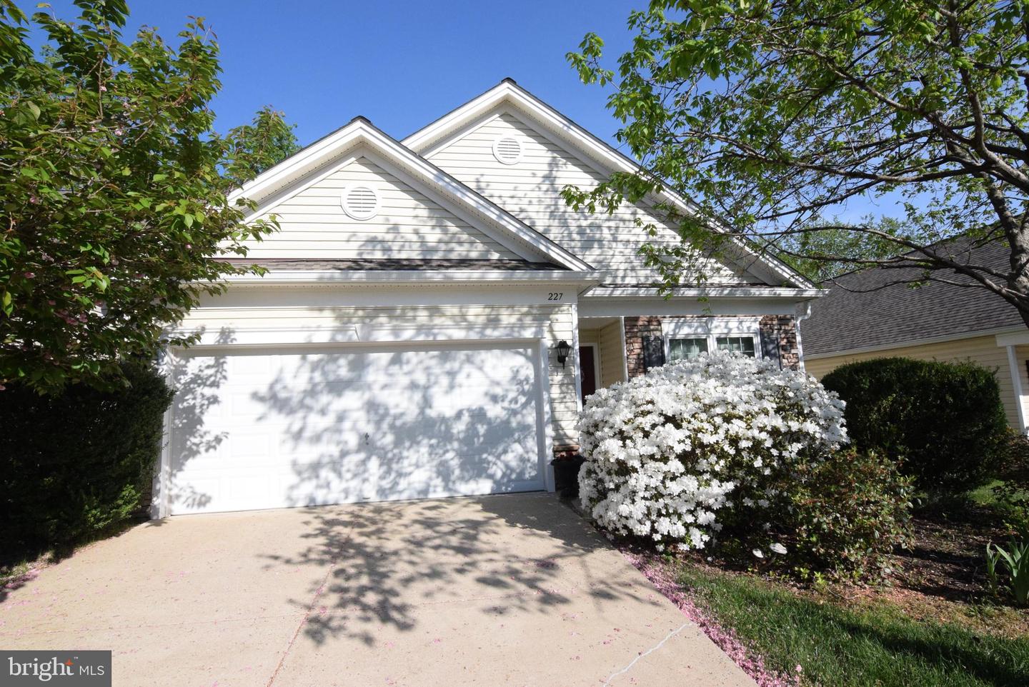 227 SMITHFIELD WAY, FREDERICKSBURG, Virginia 22406, 3 Bedrooms Bedrooms, ,3 BathroomsBathrooms,Residential,For sale,227 SMITHFIELD WAY,VAST2037306 MLS # VAST2037306
