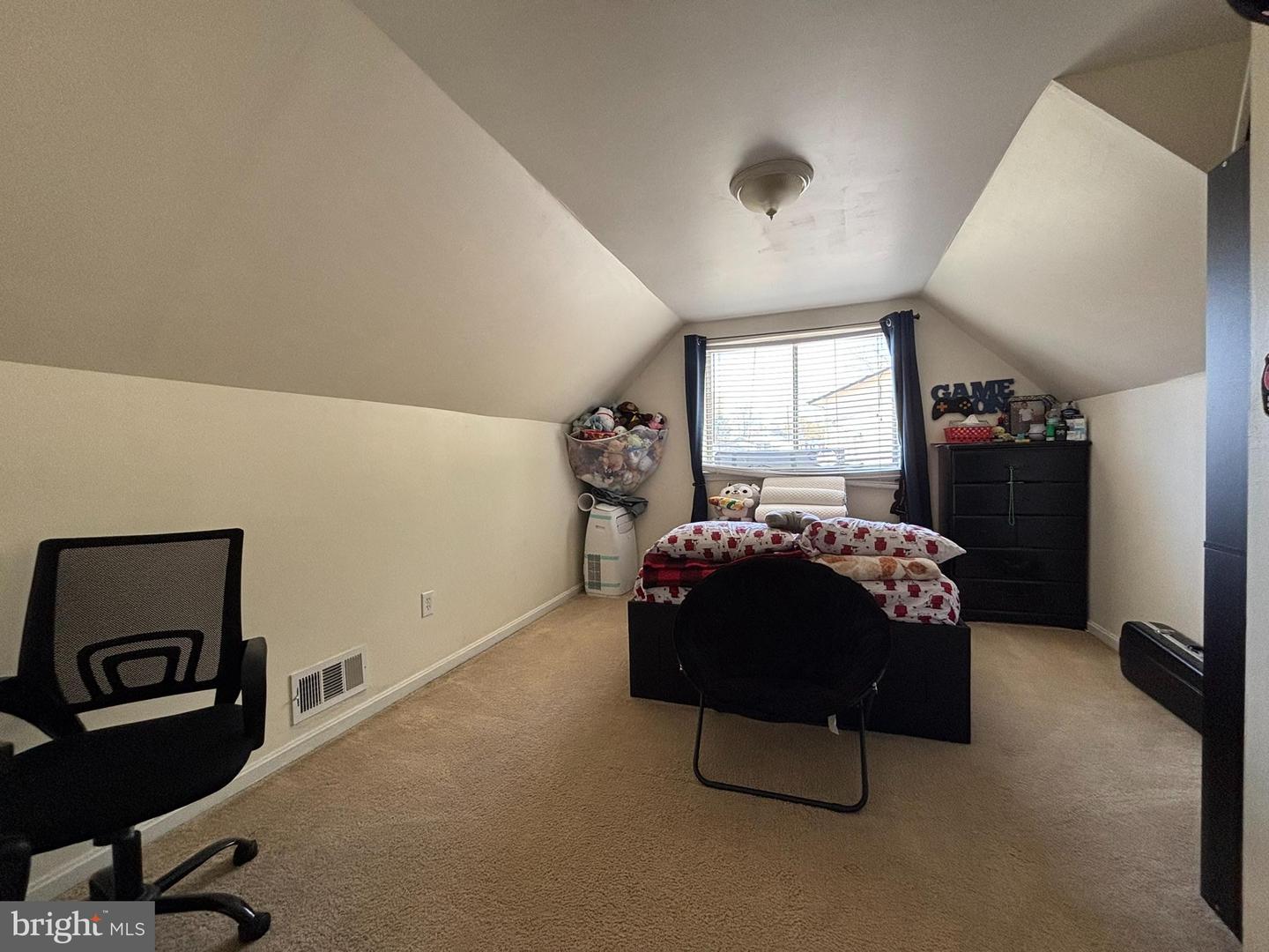 6901 ROLLING RD, SPRINGFIELD, Virginia 22152, 5 Bedrooms Bedrooms, ,2 BathroomsBathrooms,Residential,For sale,6901 ROLLING RD,VAFX2233028 MLS # VAFX2233028