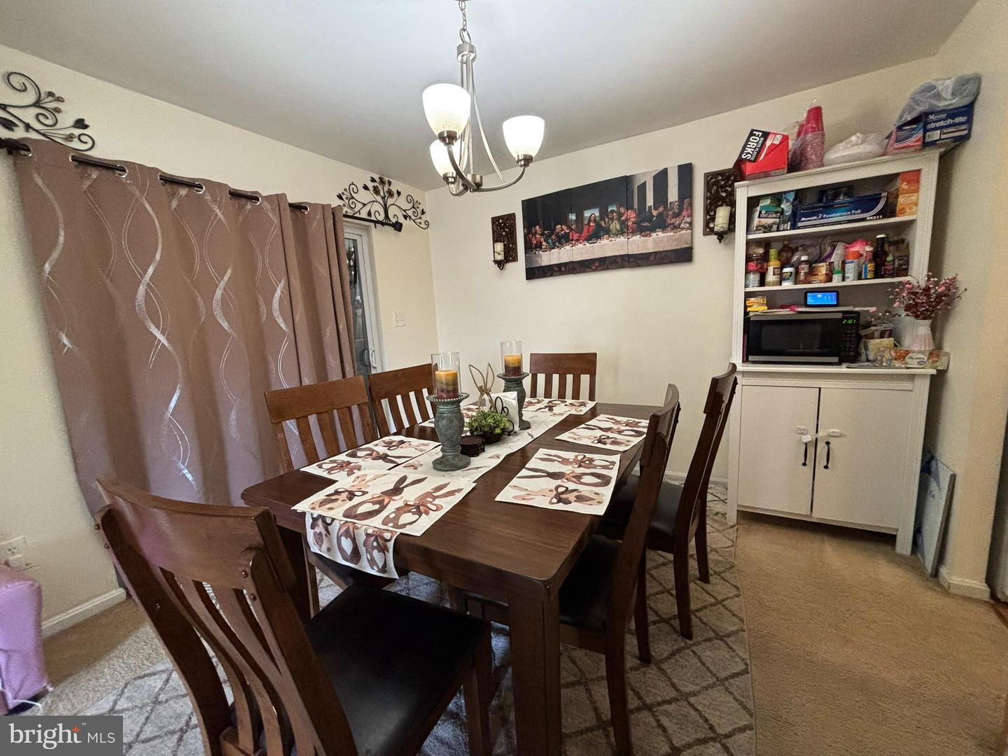 6901 ROLLING RD, SPRINGFIELD, Virginia 22152, 5 Bedrooms Bedrooms, ,2 BathroomsBathrooms,Residential,For sale,6901 ROLLING RD,VAFX2233028 MLS # VAFX2233028
