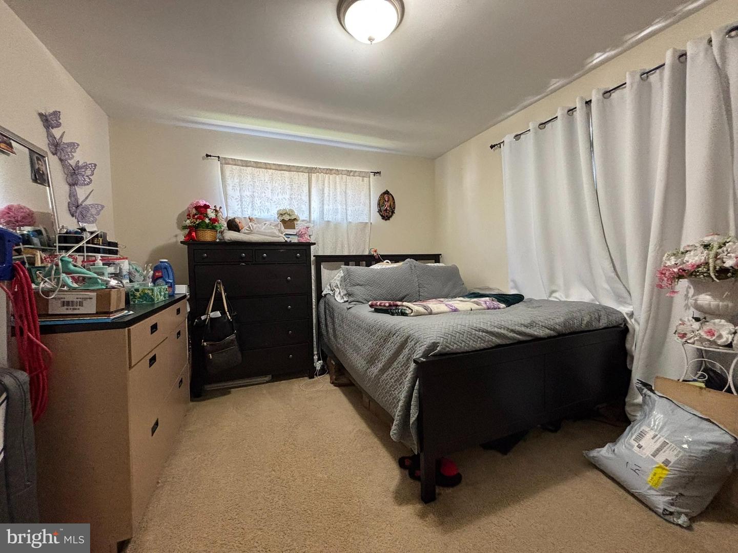 6901 ROLLING RD, SPRINGFIELD, Virginia 22152, 5 Bedrooms Bedrooms, ,2 BathroomsBathrooms,Residential,For sale,6901 ROLLING RD,VAFX2233028 MLS # VAFX2233028