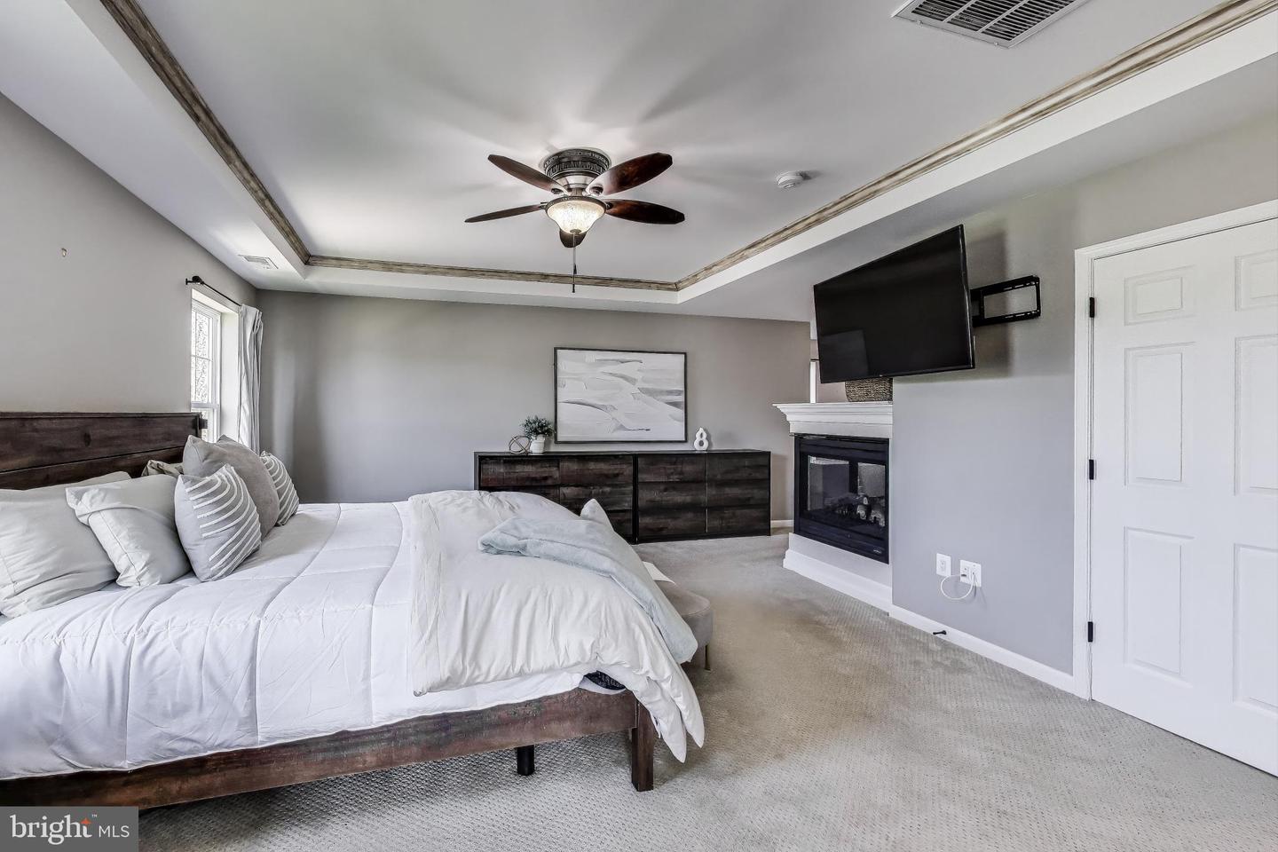 5701 WINK WAY, WOODBRIDGE, Virginia 22193, 6 Bedrooms Bedrooms, ,4 BathroomsBathrooms,Residential,For sale,5701 WINK WAY,VAPW2092752 MLS # VAPW2092752