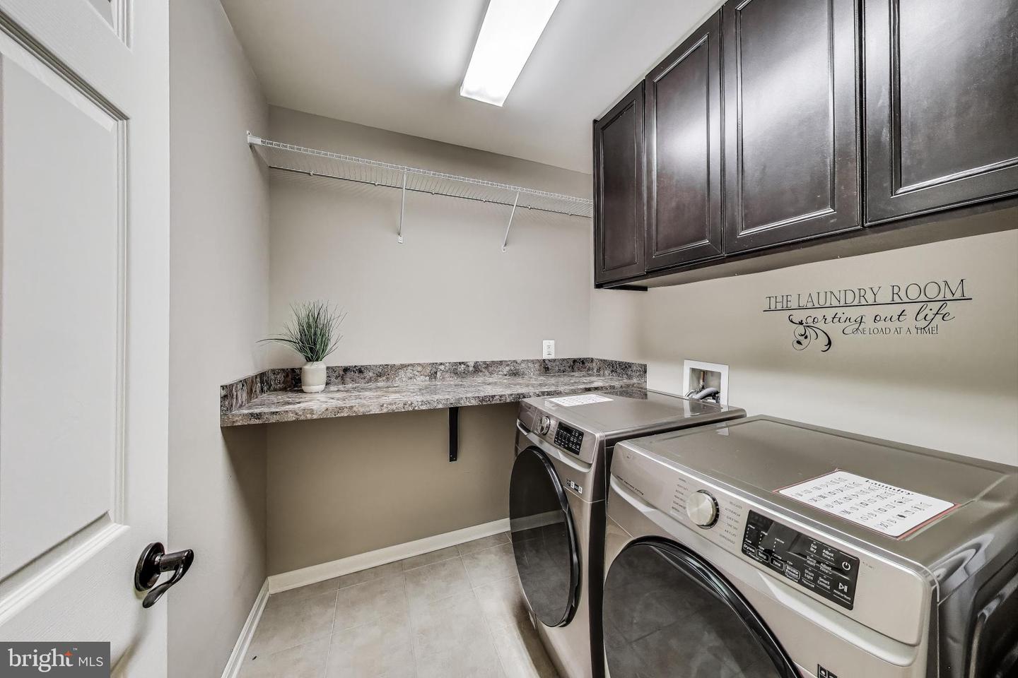 5701 WINK WAY, WOODBRIDGE, Virginia 22193, 6 Bedrooms Bedrooms, ,4 BathroomsBathrooms,Residential,For sale,5701 WINK WAY,VAPW2092752 MLS # VAPW2092752