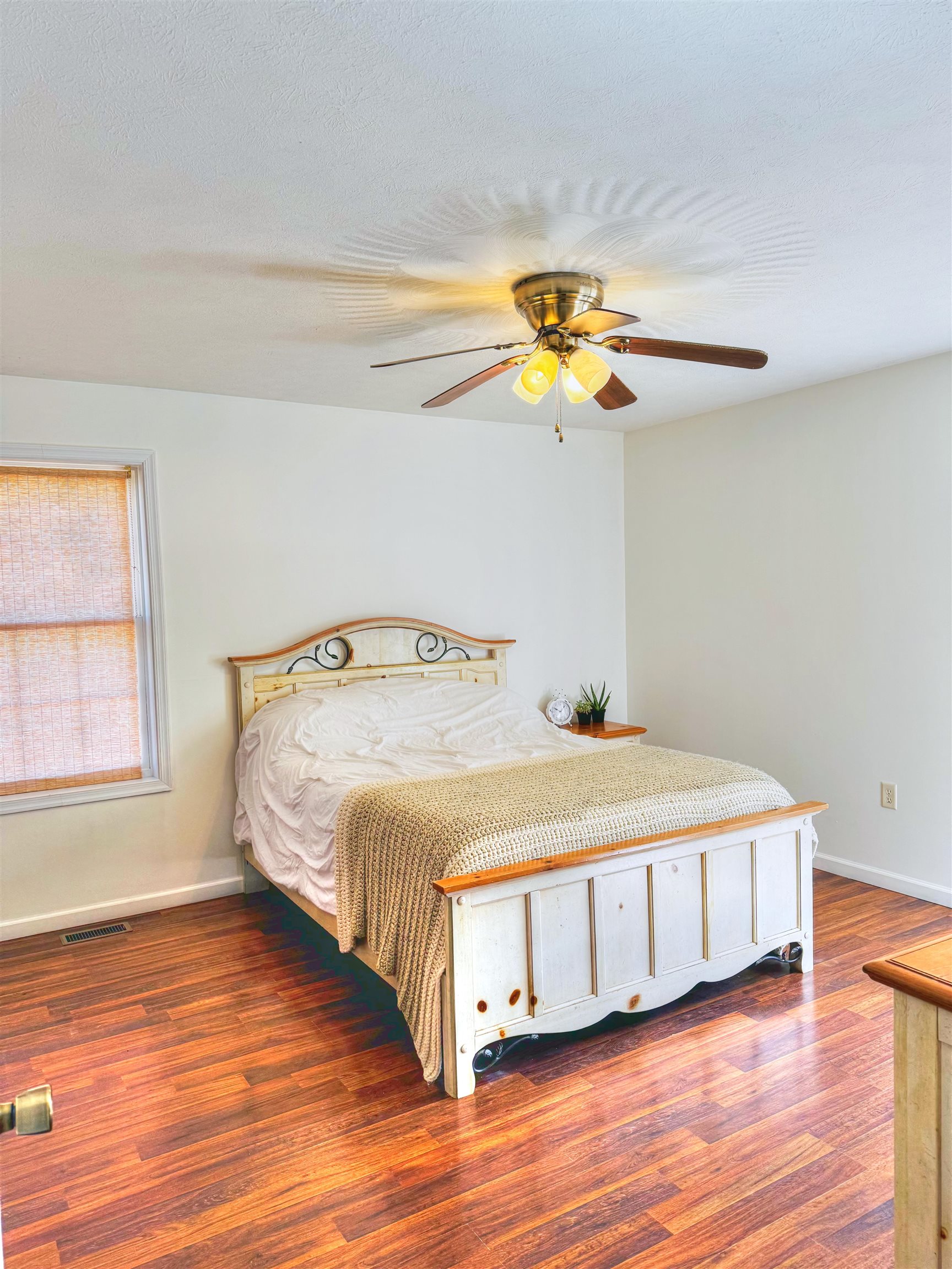 12101 SQUIRREL DR, FULKS RUN, Virginia 22830, 3 Bedrooms Bedrooms, ,2 BathroomsBathrooms,Residential,12101 SQUIRREL DR,662172 MLS # 662172