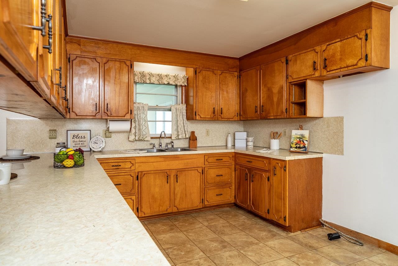 4490 NORTH VALLEY PIKE, ROCKINGHAM, Virginia 22802, 4 Bedrooms Bedrooms, ,3 BathroomsBathrooms,Residential,4490 NORTH VALLEY PIKE,665840 MLS # 665840