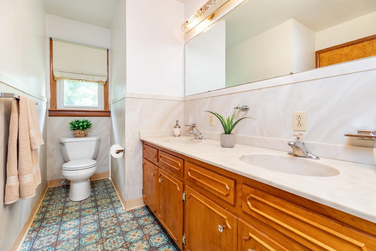 4490 NORTH VALLEY PIKE, ROCKINGHAM, Virginia 22802, 4 Bedrooms Bedrooms, ,3 BathroomsBathrooms,Residential,4490 NORTH VALLEY PIKE,665840 MLS # 665840