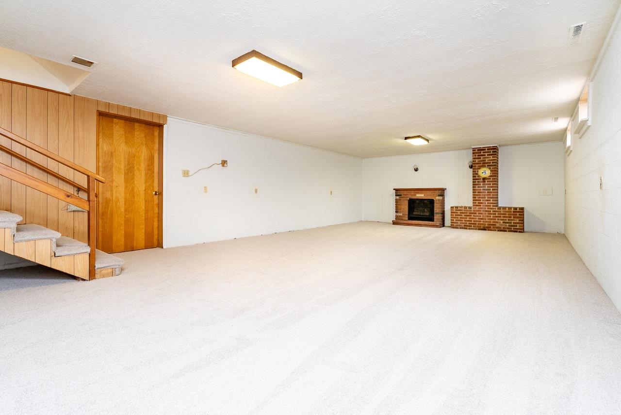 4490 NORTH VALLEY PIKE, ROCKINGHAM, Virginia 22802, 4 Bedrooms Bedrooms, ,3 BathroomsBathrooms,Residential,4490 NORTH VALLEY PIKE,665840 MLS # 665840