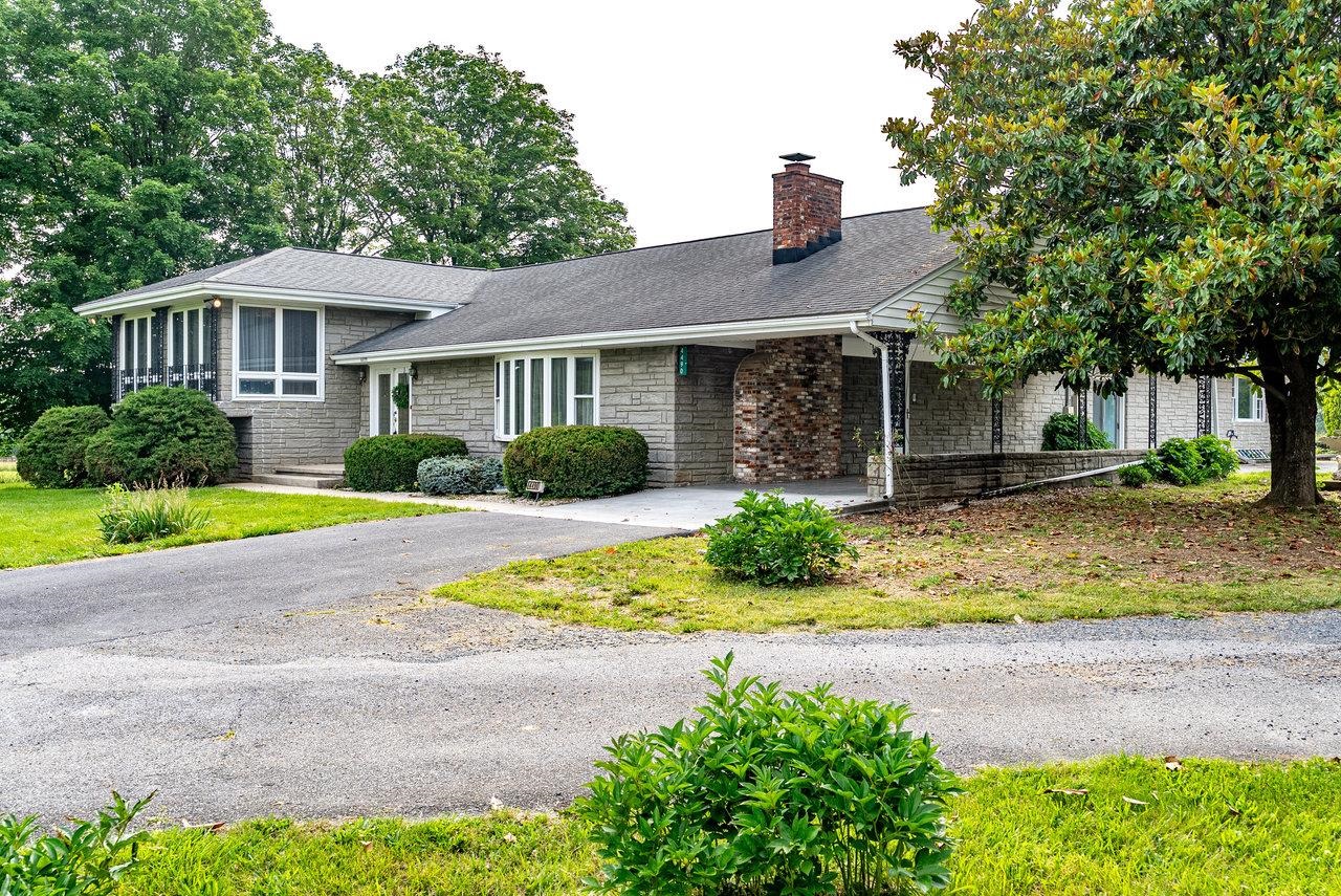 4490 NORTH VALLEY PIKE, ROCKINGHAM, Virginia 22802, 4 Bedrooms Bedrooms, ,3 BathroomsBathrooms,Residential,4490 NORTH VALLEY PIKE,665840 MLS # 665840