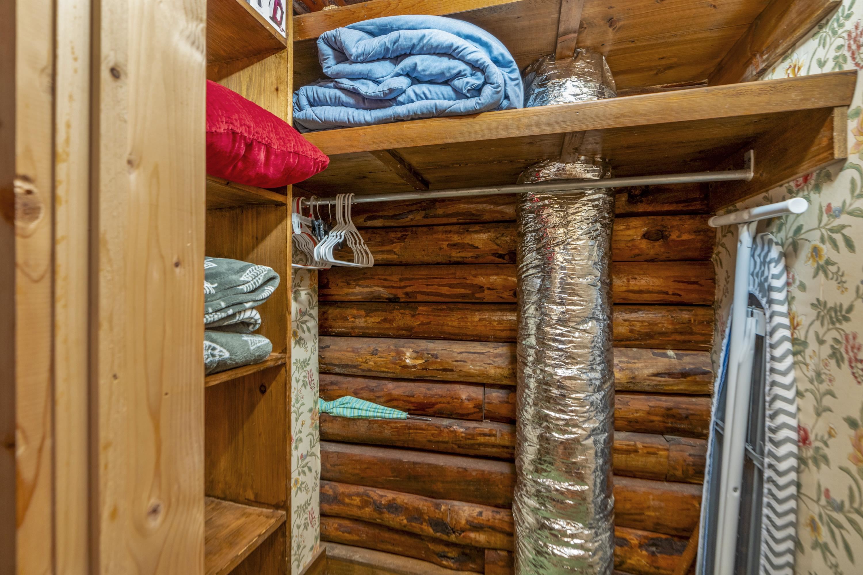 35 S BOTTOM RD, RAPHINE, Virginia 24472, 3 Bedrooms Bedrooms, ,2 BathroomsBathrooms,Residential,Rockbridge Retreat,35 S BOTTOM RD,665844 MLS # 665844