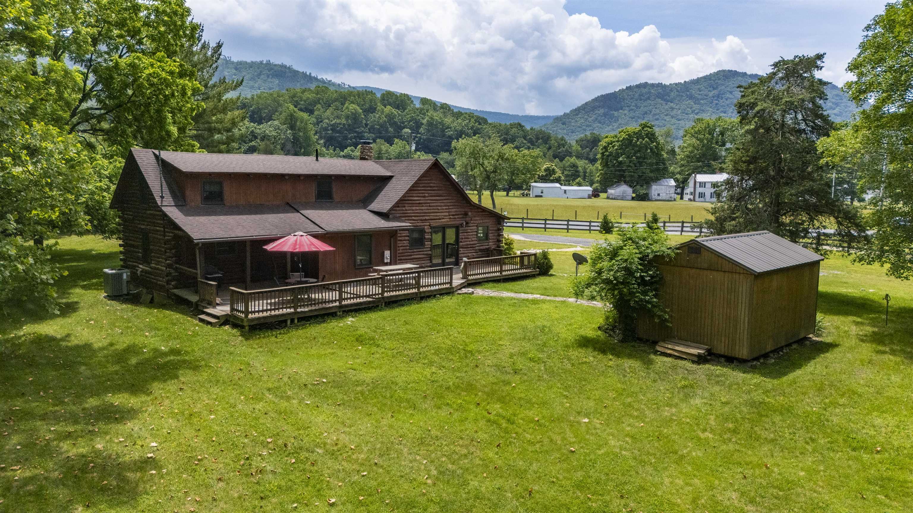 35 S BOTTOM RD, RAPHINE, Virginia 24472, 3 Bedrooms Bedrooms, ,2 BathroomsBathrooms,Residential,Rockbridge Retreat,35 S BOTTOM RD,665844 MLS # 665844