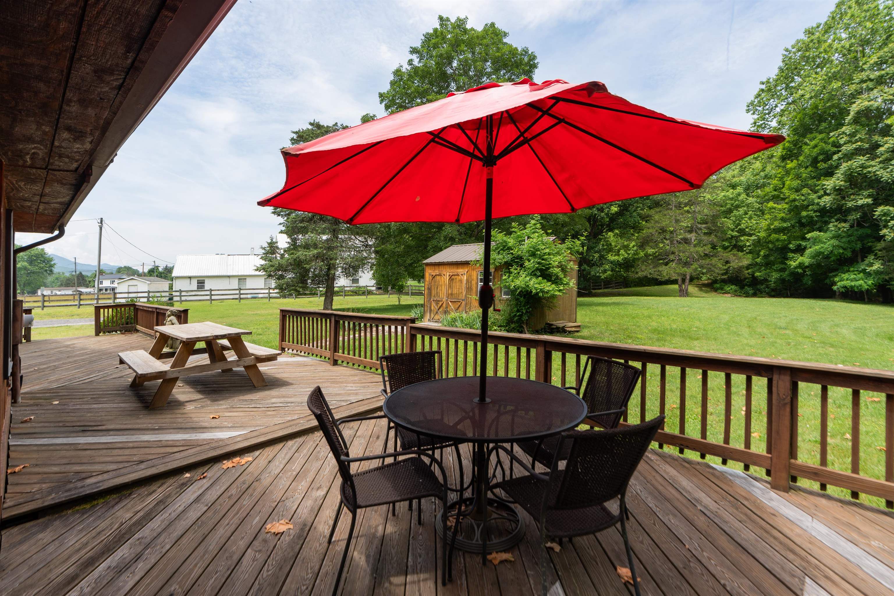 35 S BOTTOM RD, RAPHINE, Virginia 24472, 3 Bedrooms Bedrooms, ,2 BathroomsBathrooms,Residential,Rockbridge Retreat,35 S BOTTOM RD,665844 MLS # 665844