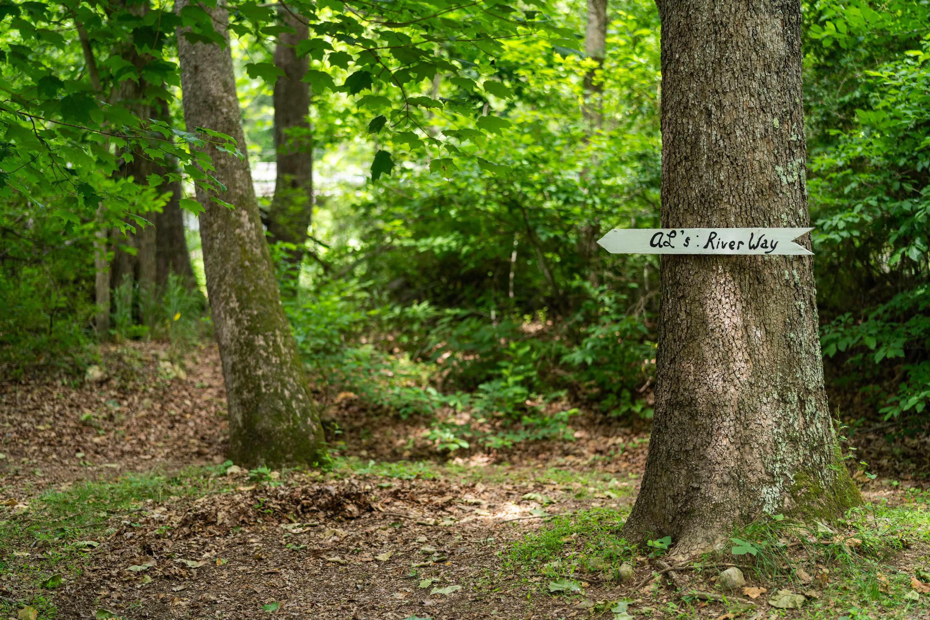 35 S BOTTOM RD, RAPHINE, Virginia 24472, 3 Bedrooms Bedrooms, ,2 BathroomsBathrooms,Residential,Rockbridge Retreat,35 S BOTTOM RD,665844 MLS # 665844