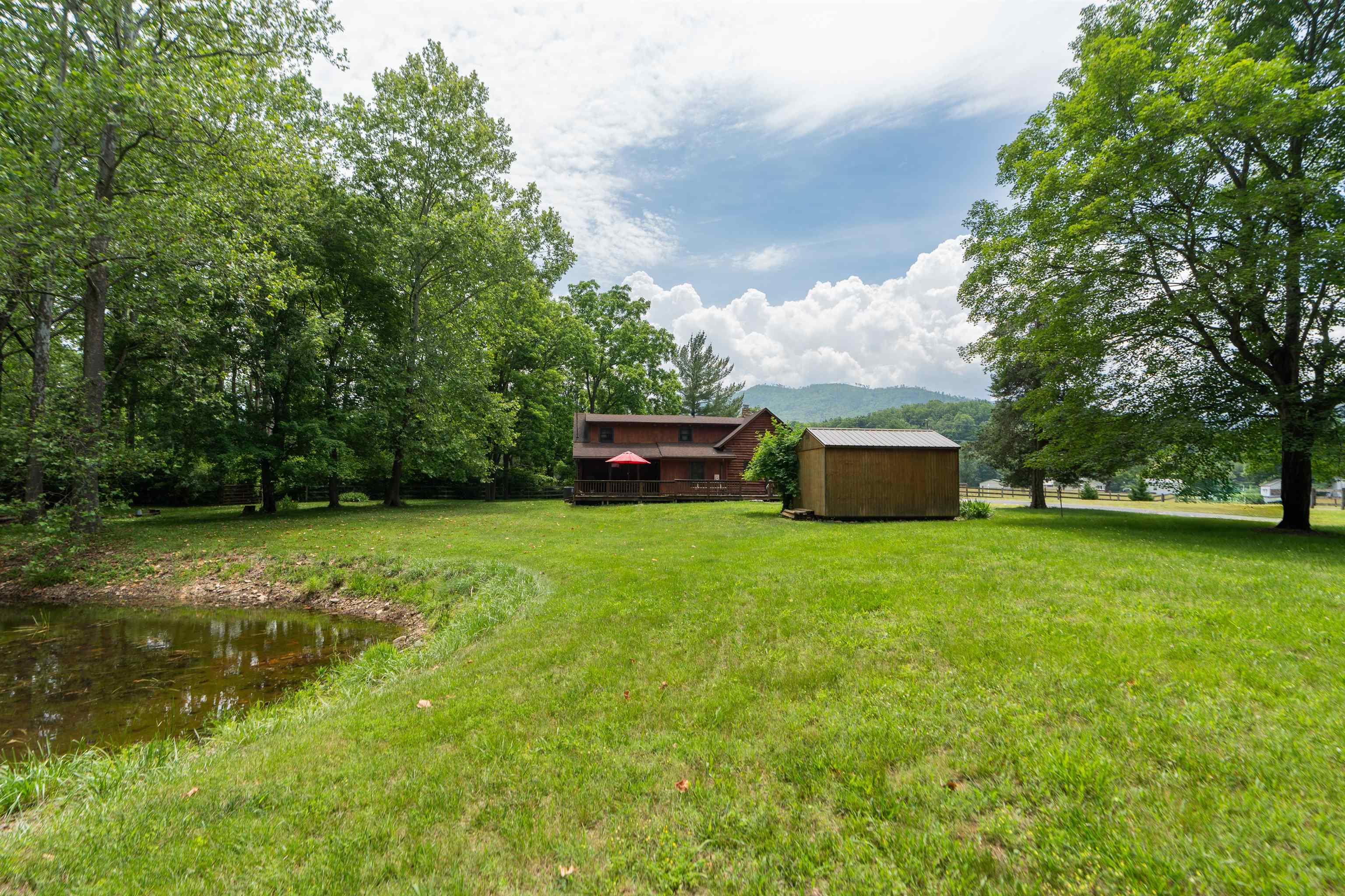 35 S BOTTOM RD, RAPHINE, Virginia 24472, 3 Bedrooms Bedrooms, ,2 BathroomsBathrooms,Residential,Rockbridge Retreat,35 S BOTTOM RD,665844 MLS # 665844