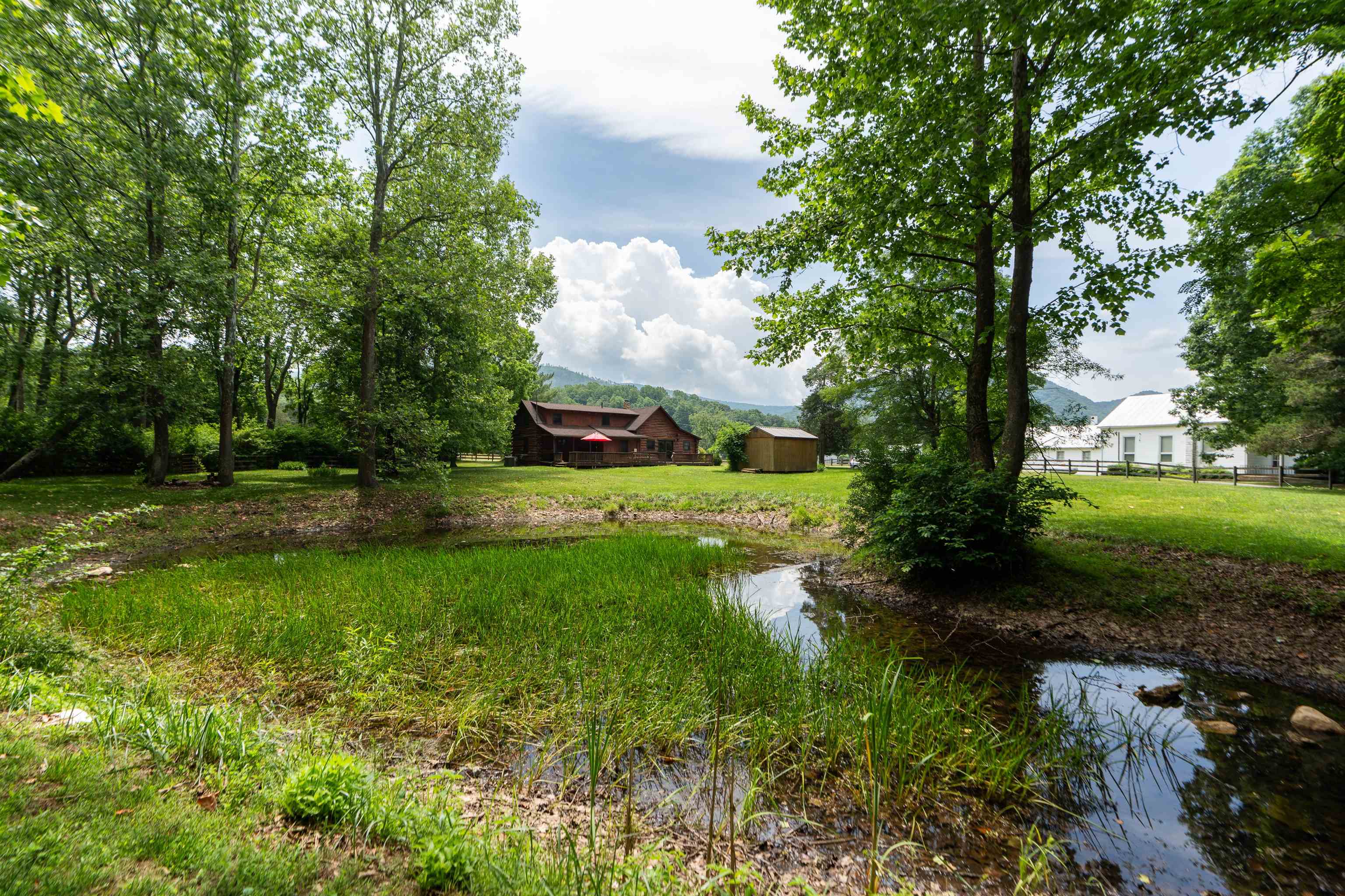 35 S BOTTOM RD, RAPHINE, Virginia 24472, 3 Bedrooms Bedrooms, ,2 BathroomsBathrooms,Residential,Rockbridge Retreat,35 S BOTTOM RD,665844 MLS # 665844