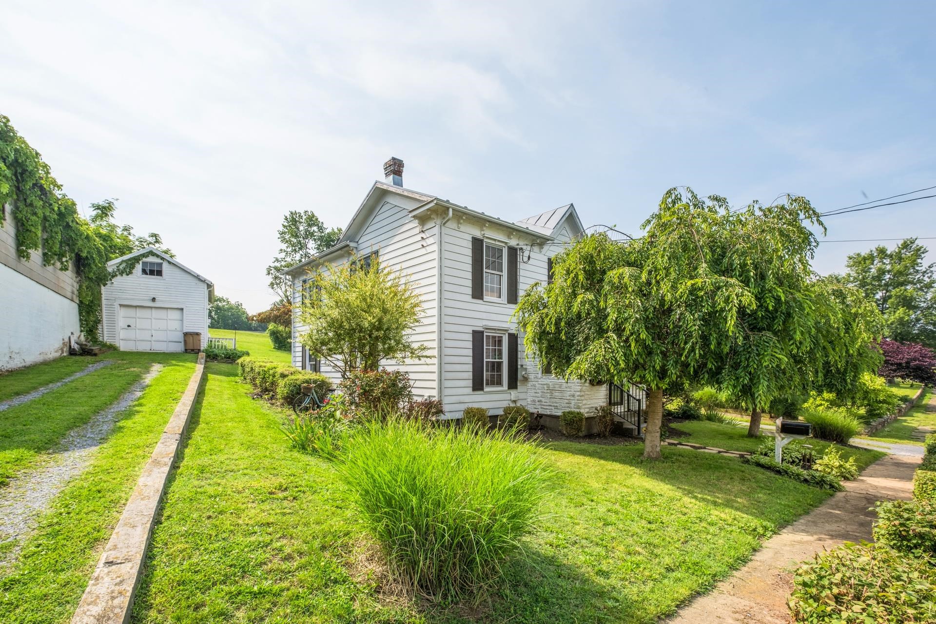 106 2ND ST, SHENANDOAH, Virginia 22849, 3 Bedrooms Bedrooms, ,2 BathroomsBathrooms,Residential,106 2ND ST,665851 MLS # 665851