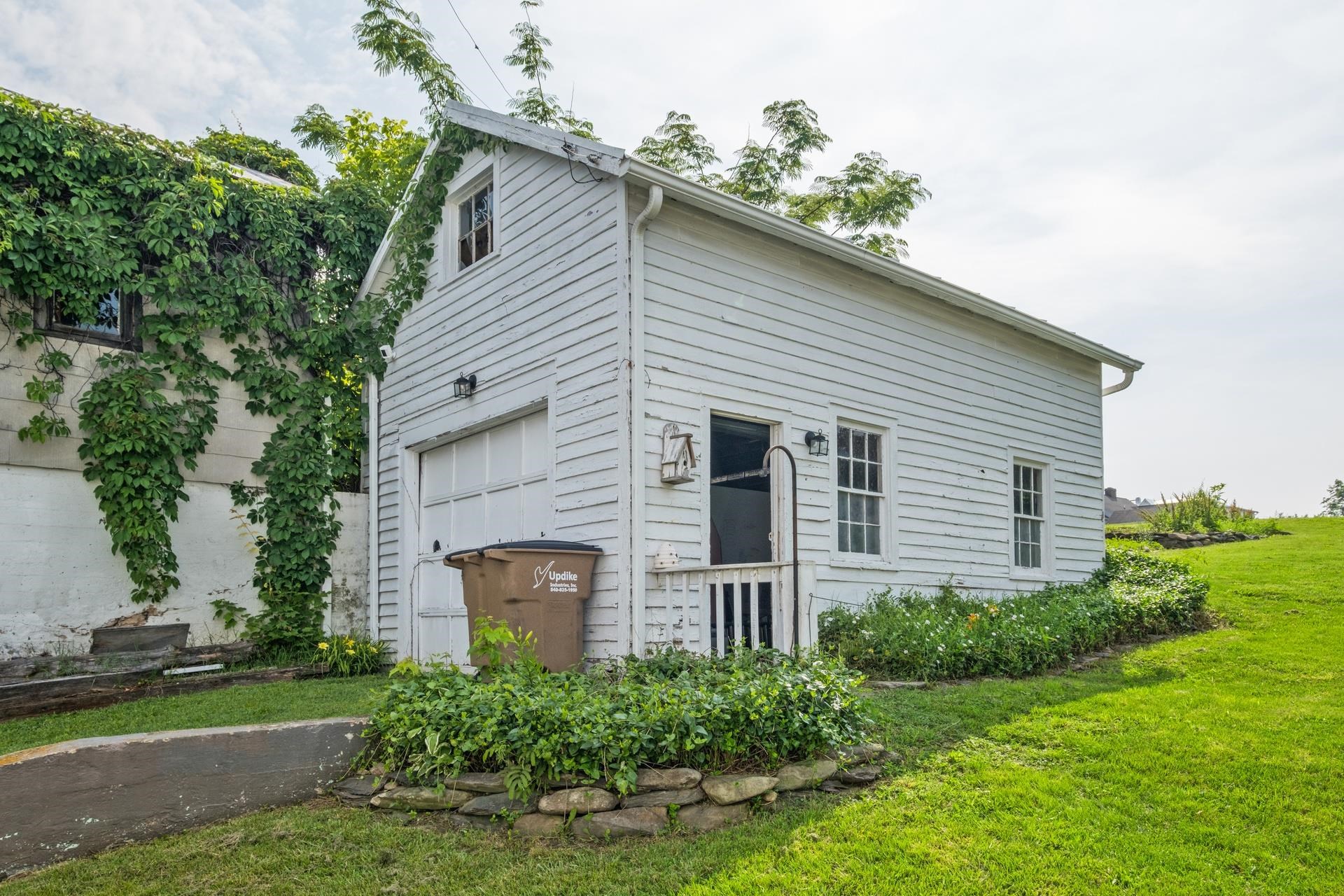 106 2ND ST, SHENANDOAH, Virginia 22849, 3 Bedrooms Bedrooms, ,2 BathroomsBathrooms,Residential,106 2ND ST,665851 MLS # 665851