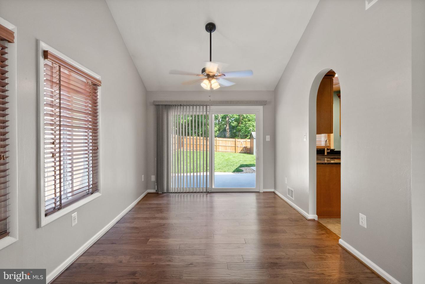 515 SUGARLAND RUN DR, STERLING, Virginia 20164, 4 Bedrooms Bedrooms, ,2 BathroomsBathrooms,Residential,For sale,515 SUGARLAND RUN DR,VALO2097566 MLS # VALO2097566