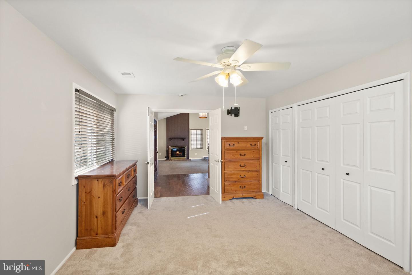 515 SUGARLAND RUN DR, STERLING, Virginia 20164, 4 Bedrooms Bedrooms, ,2 BathroomsBathrooms,Residential,For sale,515 SUGARLAND RUN DR,VALO2097566 MLS # VALO2097566