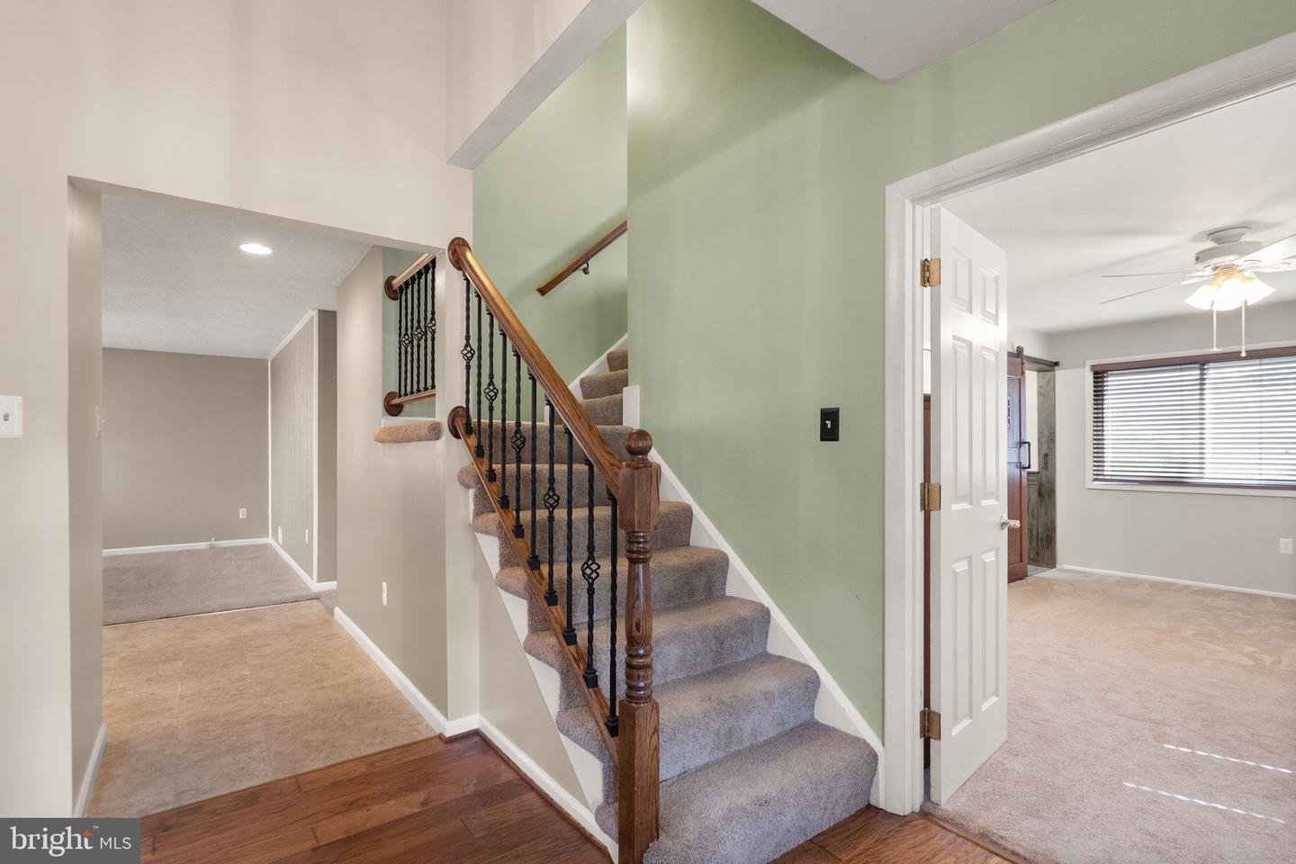 515 SUGARLAND RUN DR, STERLING, Virginia 20164, 4 Bedrooms Bedrooms, ,2 BathroomsBathrooms,Residential,For sale,515 SUGARLAND RUN DR,VALO2097566 MLS # VALO2097566