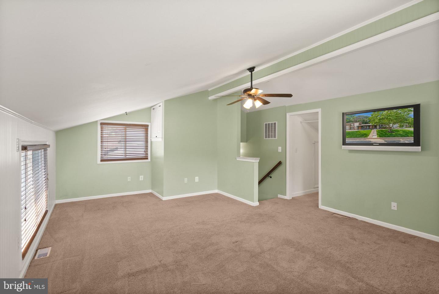 515 SUGARLAND RUN DR, STERLING, Virginia 20164, 4 Bedrooms Bedrooms, ,2 BathroomsBathrooms,Residential,For sale,515 SUGARLAND RUN DR,VALO2097566 MLS # VALO2097566