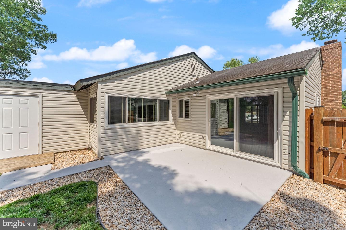 515 SUGARLAND RUN DR, STERLING, Virginia 20164, 4 Bedrooms Bedrooms, ,2 BathroomsBathrooms,Residential,For sale,515 SUGARLAND RUN DR,VALO2097566 MLS # VALO2097566